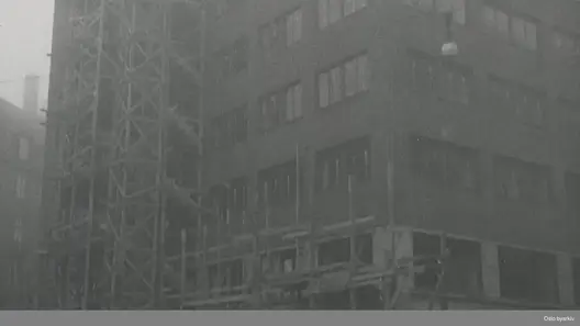 Filming av nybygget Tordenskilds gate 12 der Oslo trygdekasse skulle flytte inn.
